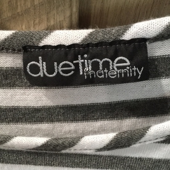 Pre-Owned “Duetime” Maternity Blouse (Size Medium) - Picture 2 of 8